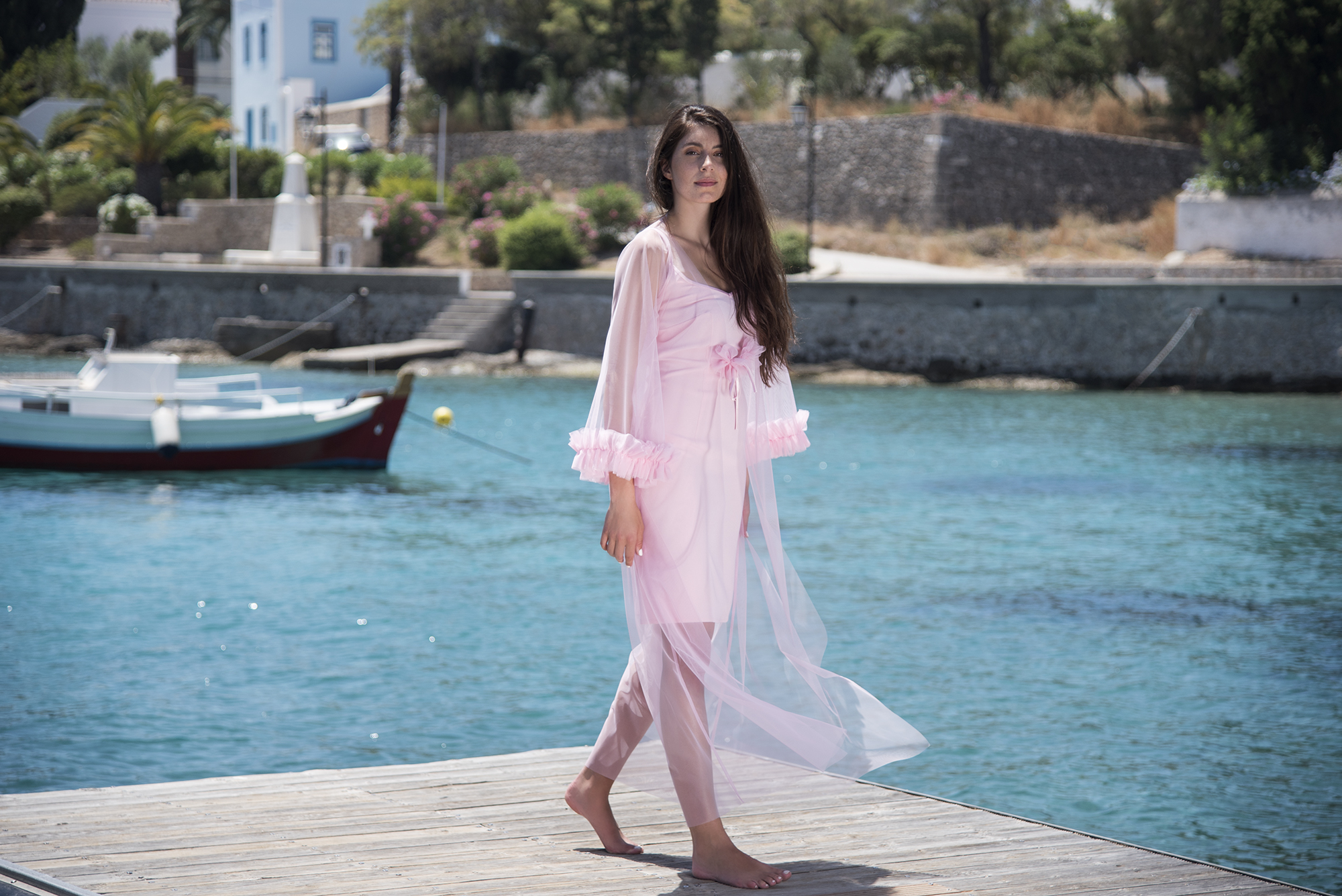 Aνακαλύψαμε ένα νέο, ελληνικό fashion brand που μας οδηγεί κατευθείαν στην «πηγή της ζωής»