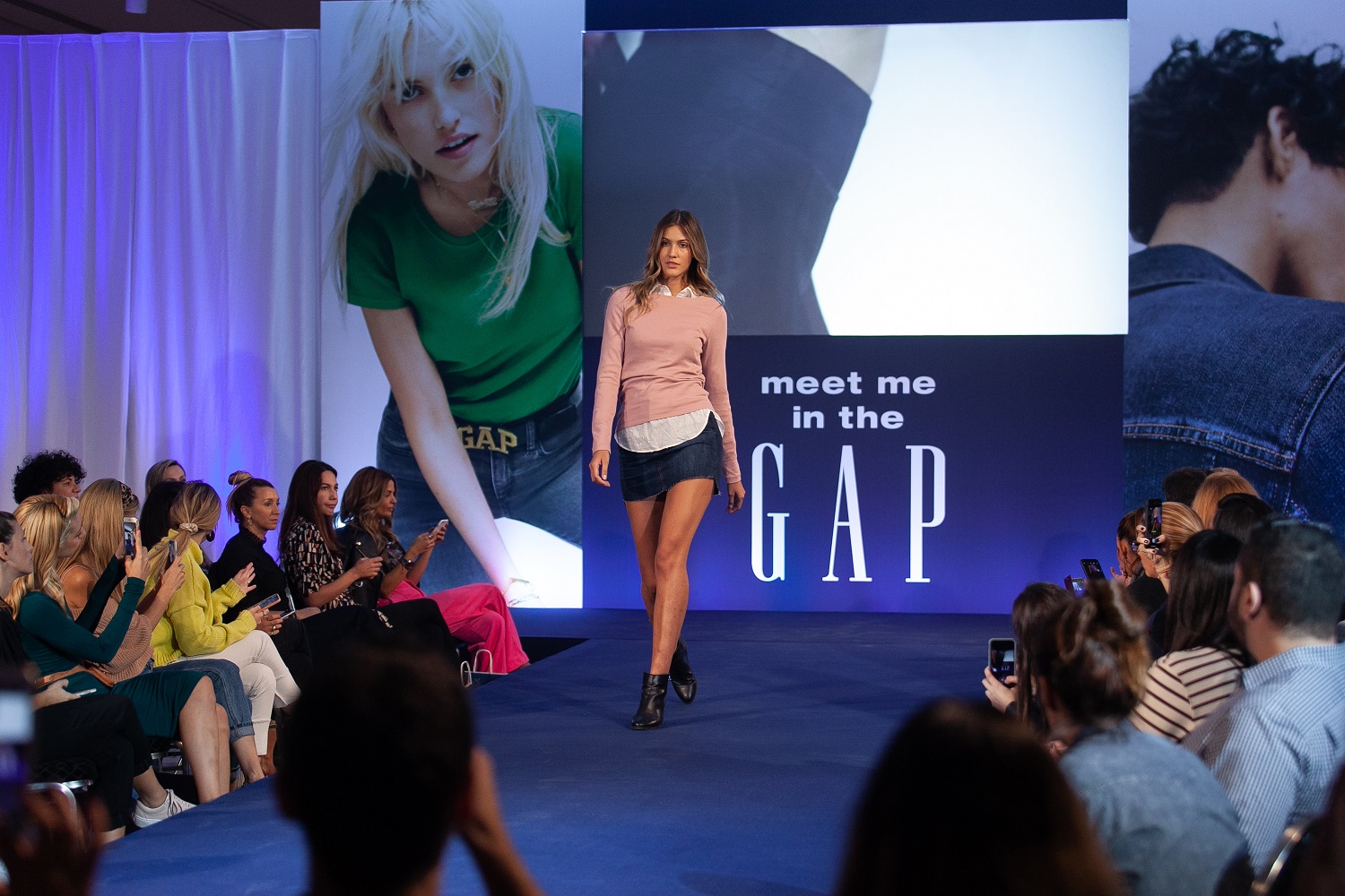 Η Gap παρουσιάζει την φθινοπωρινή συλλογή 2018 με πρωταγωνιστή το casual denim style