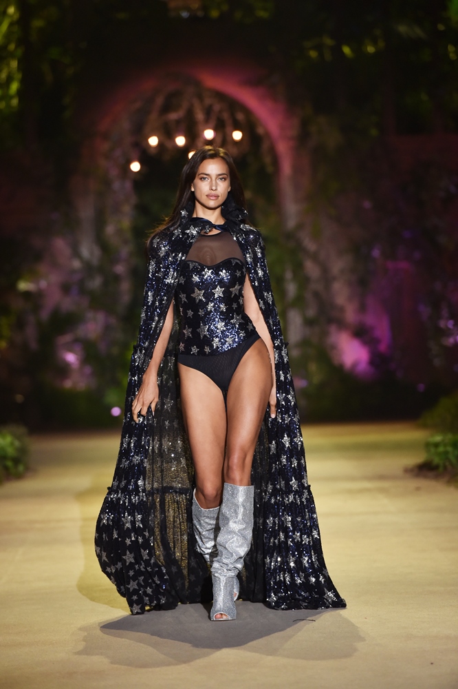 Enchanted Forest: H Intimissimi επέστρεψε στην πασαρέλα με ένα αξέχαστο fashion show