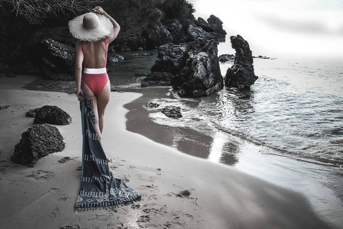 Το Blink Swimwear είναι το νέο ελληνικό brand που ήρθε για να ομορφύνει το καλοκαίρι σου!